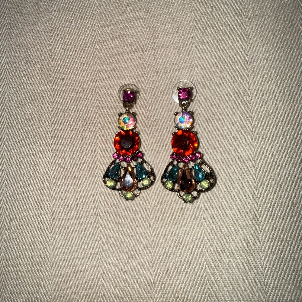 Elegant Multicolor Drop Earrings - Picture 2 of 16